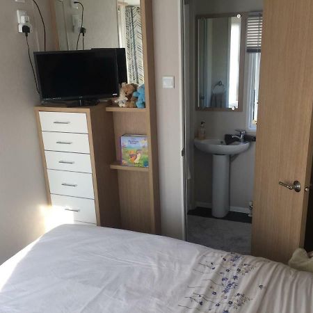 Highfield Grange Hotel Клактън он Сий Екстериор снимка